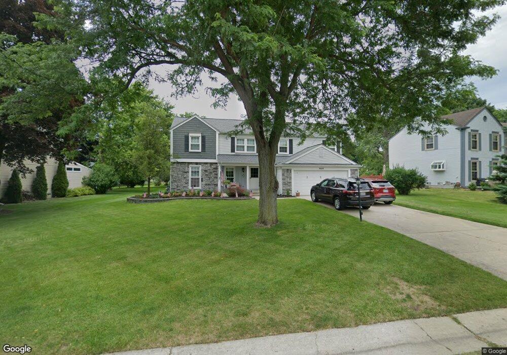 6610 Corral Ct, West Bloomfield, MI 48324 - photo 1