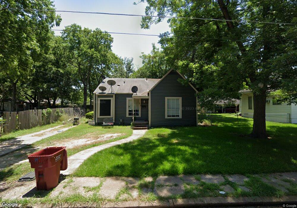 615 W 8th St, Bonham, TX 75418 - photo 1