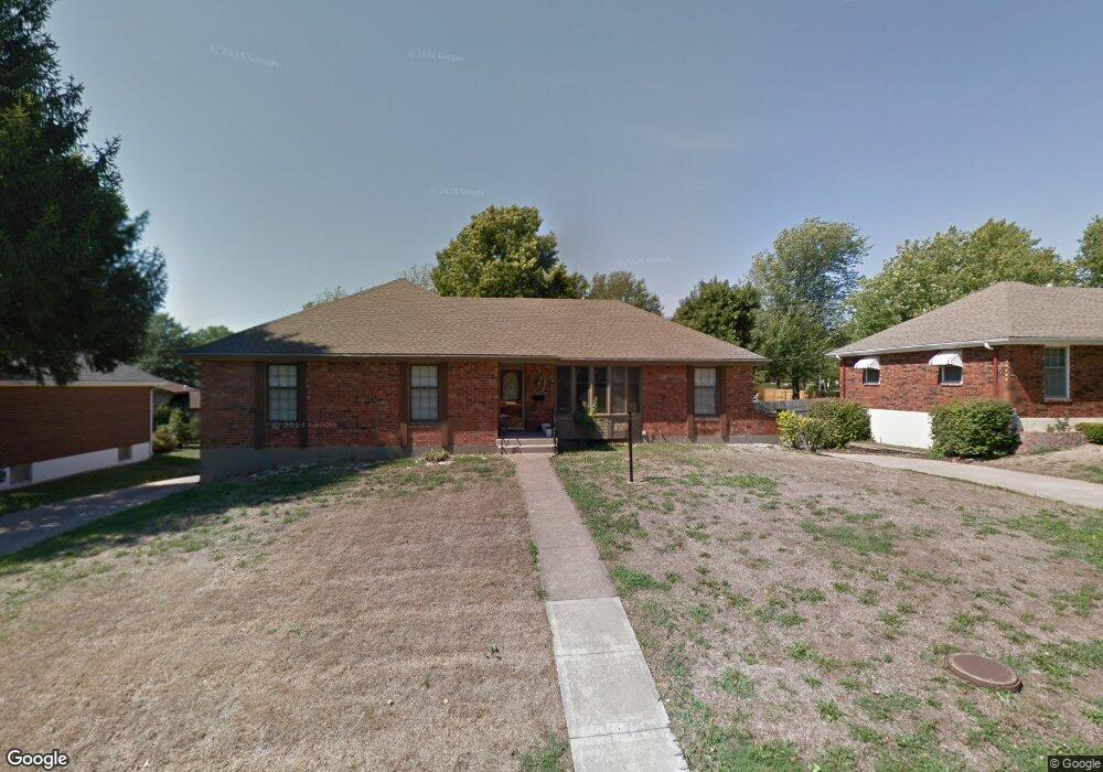 709 NW 10th St, Blue Springs, MO 64015 - photo 1