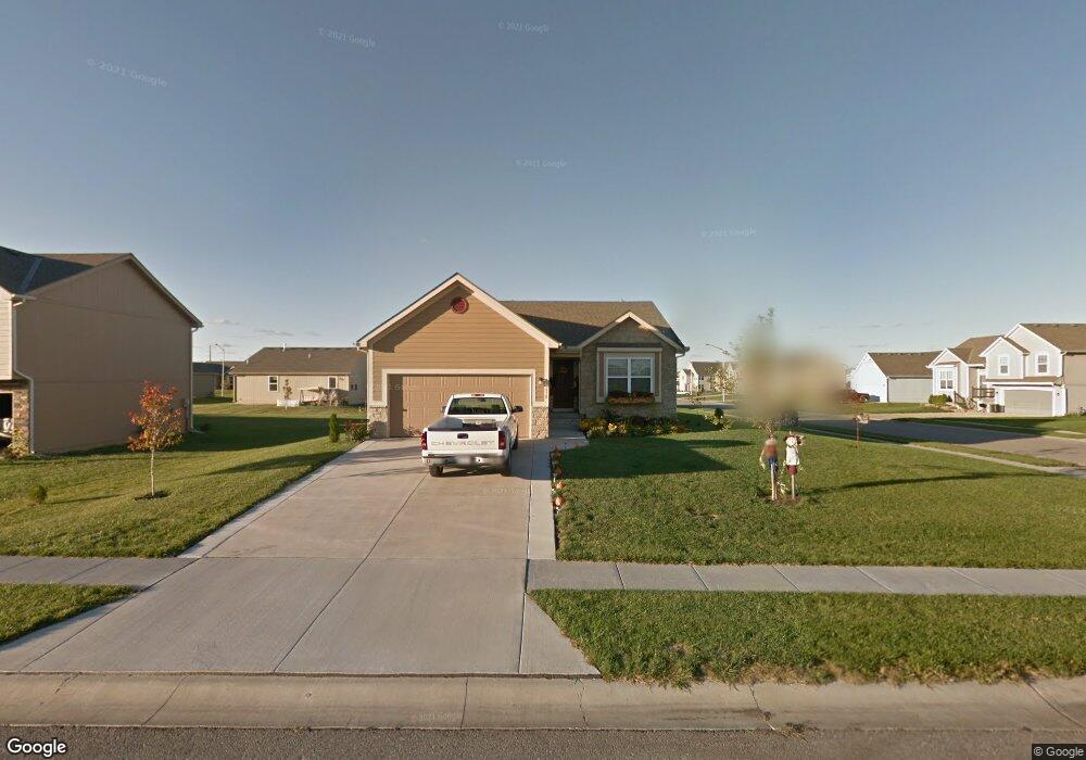 650 E Apache St, Gardner, KS 66030 - photo 1