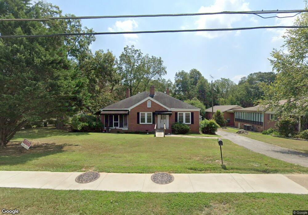 406 Hartwell St, Royston, GA 30662 - photo 1