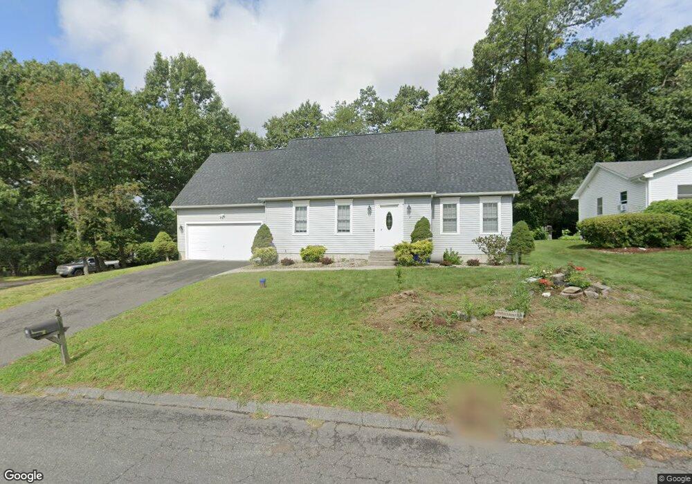 81 Longview Cir, Ludlow, MA 01056 - photo 1