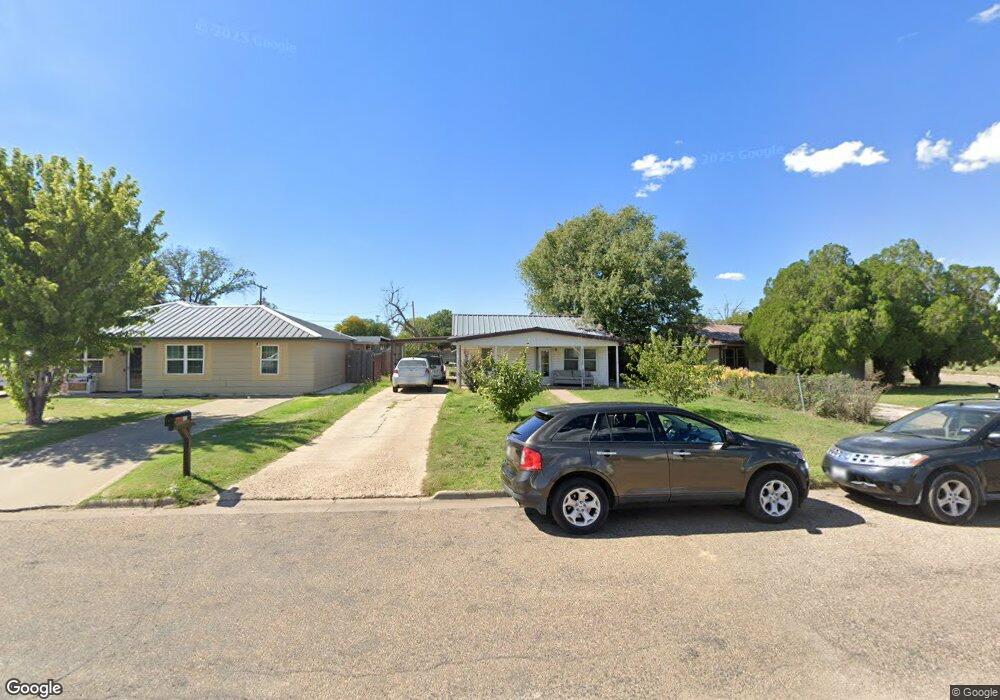 808 Zauk Ave, Dumas, TX 79029 - photo 1