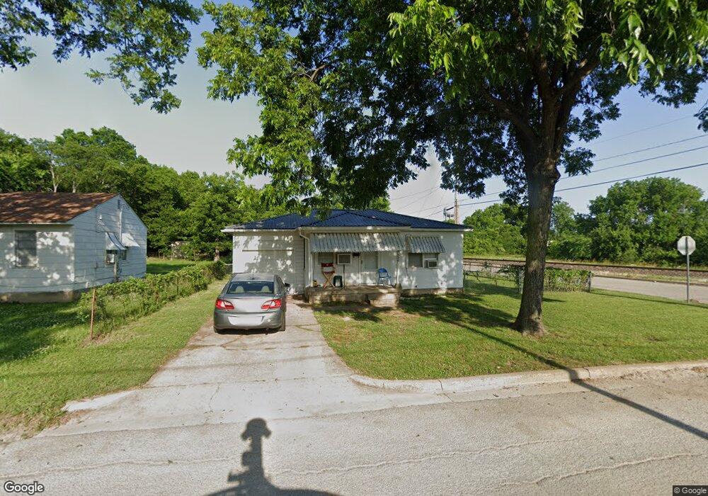 526 C St SW, Ardmore, OK 73401 - photo 1