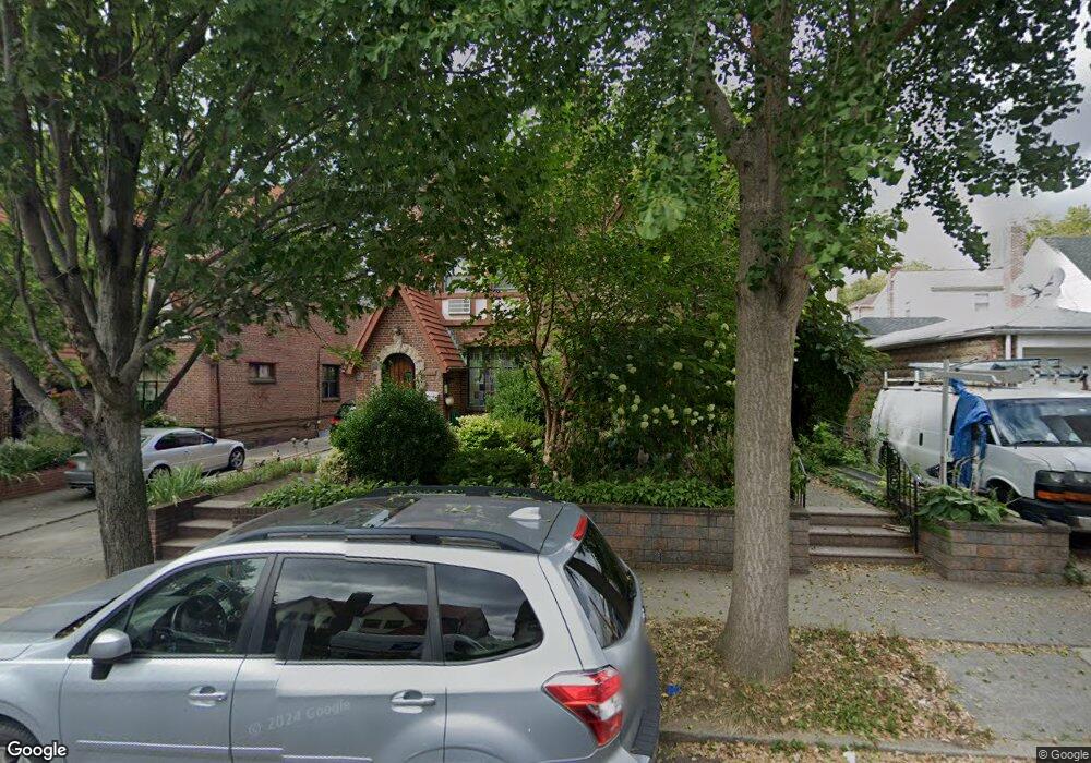 18947 46th Ave, Flushing, NY 11358 - photo 1