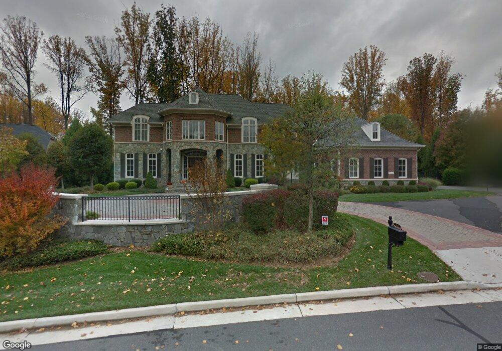 7841 Westmont Ln, McLean, VA 22102 - photo 1