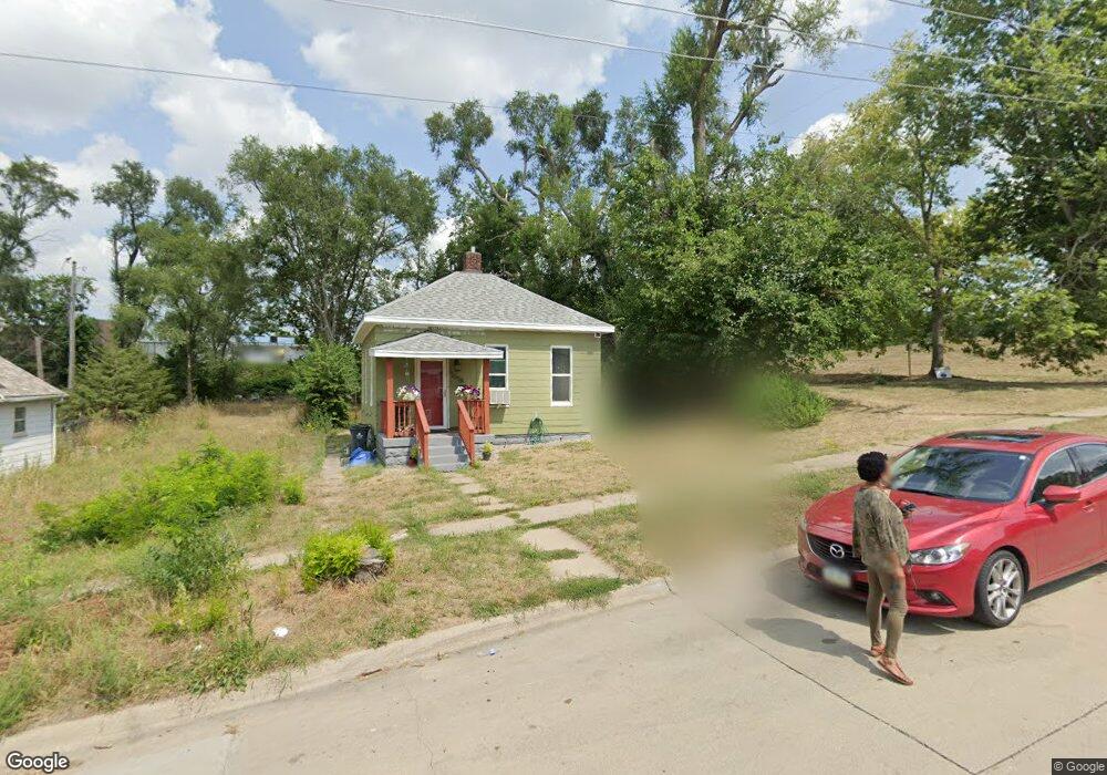 1058 10th Ave SE, Cedar Rapids, IA 52401 - photo 1