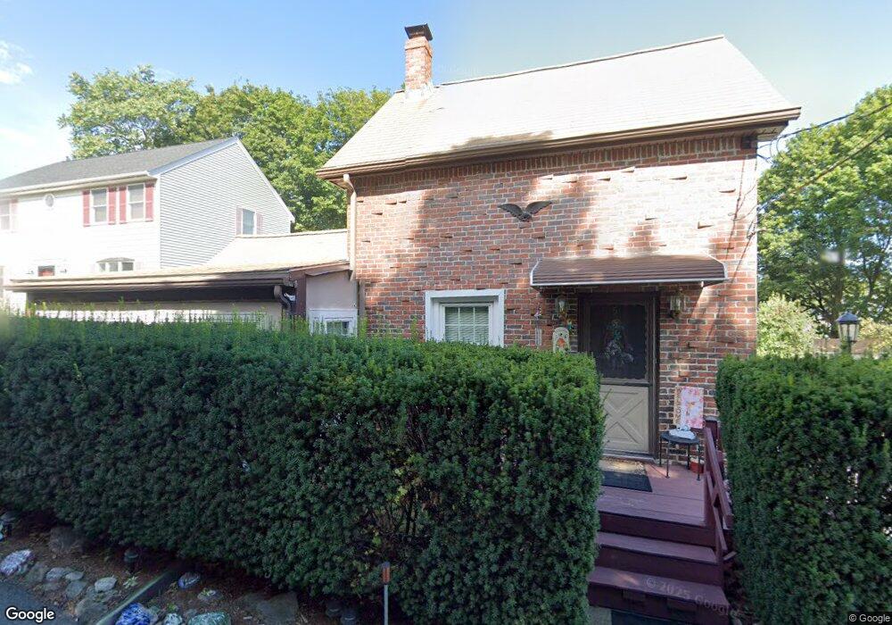 5 Abbott Ct, Woburn, MA 01801 - photo 1