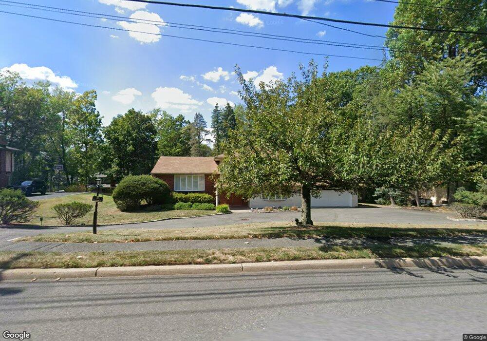 32 Shrewsbury Dr, Livingston, NJ 07039 - photo 1