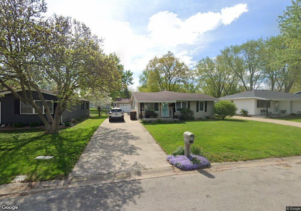 1714 Rutledge Dr, Lincoln, IL 62656 - photo 1