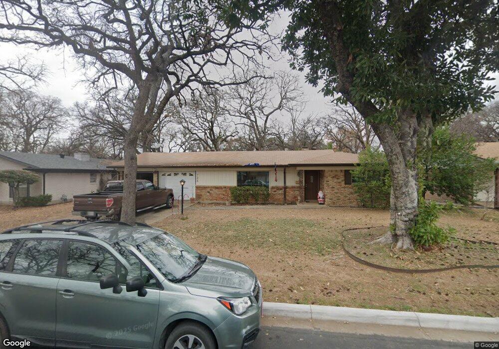728 Woodcrest Dr, Hurst, TX 76053 - photo 1