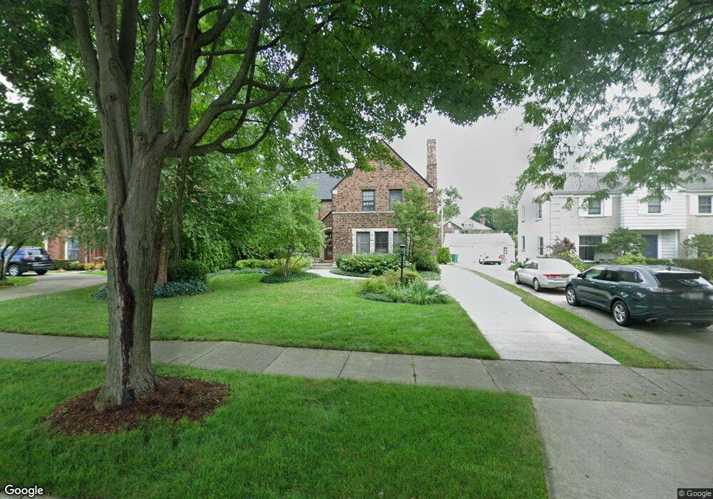 960 Westchester Rd, Grosse Pointe Park, MI 48230 - photo 1