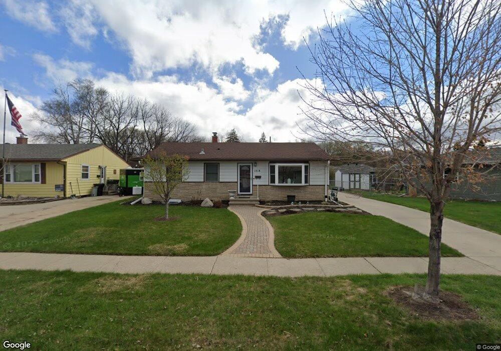 1518 12th St S, Fargo, ND 58103 - photo 1