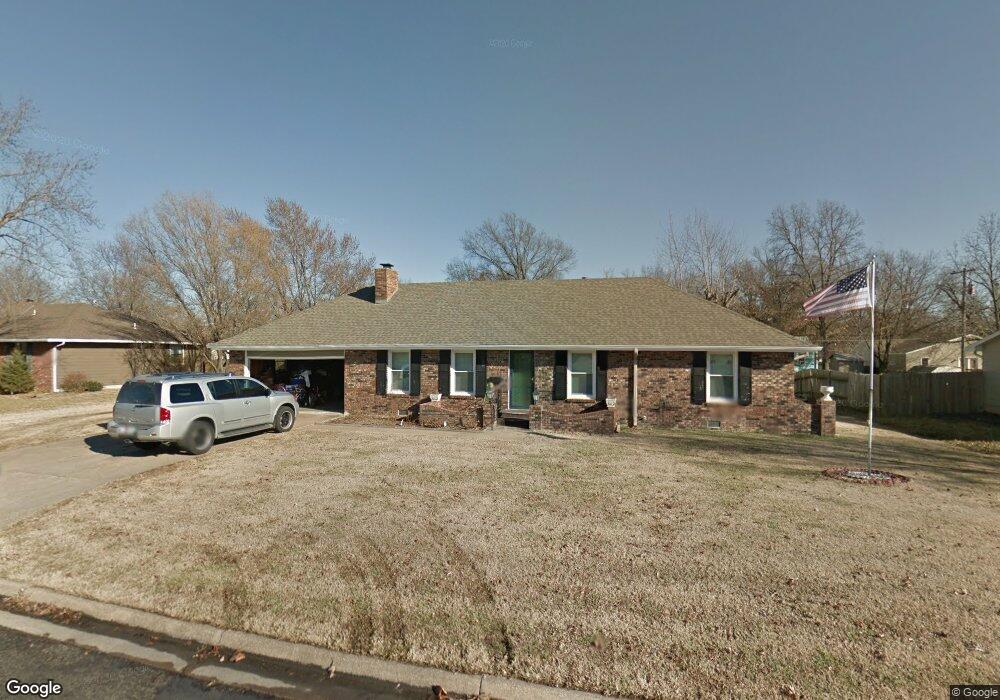 1210 S 29th St, Parsons, KS 67357 - photo 1