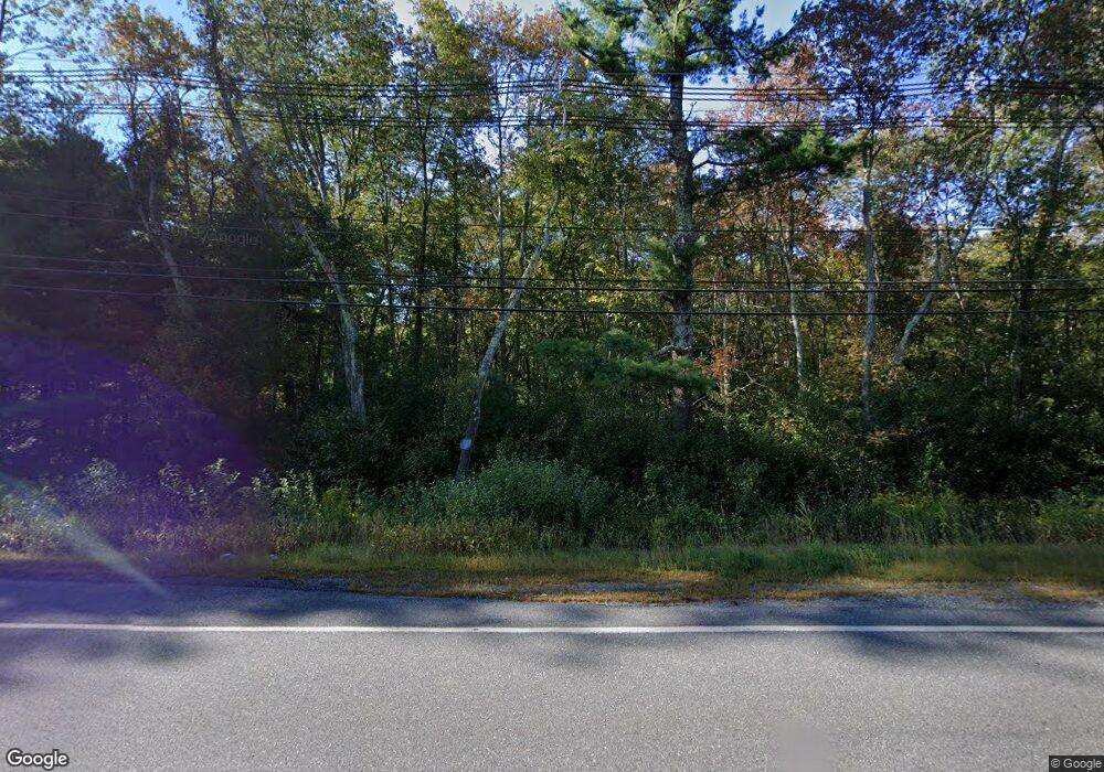 579 Bridge St, Pelham, NH 03076 - photo 1