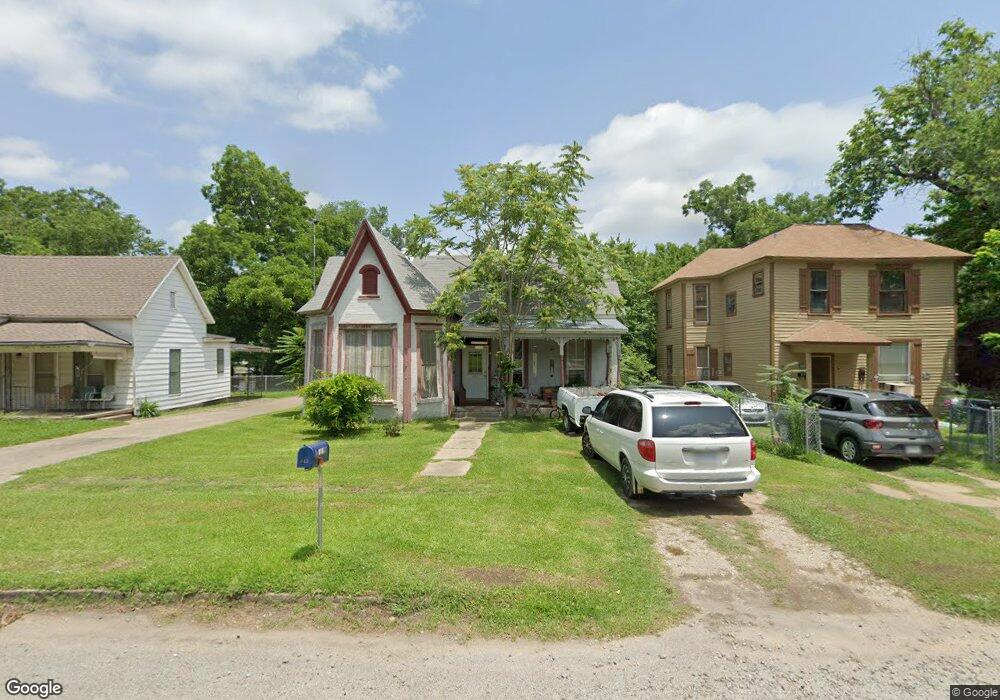 515 W Munson St, Denison, TX 75020 - photo 1