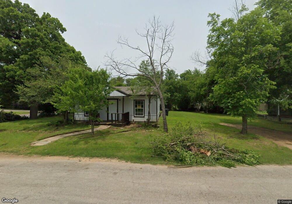 601 Royal St, Cleburne, TX 76031 - photo 1