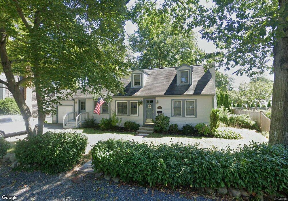 107 Brewster Ave, Braintree, MA 02184 - photo 1