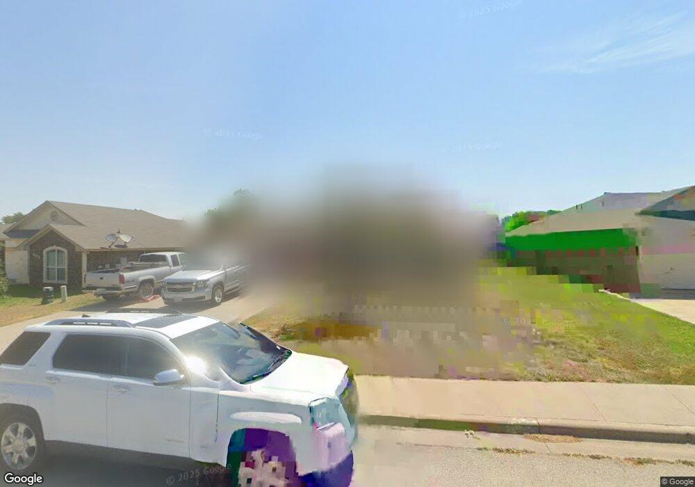 805 Macy Dr, Troy, TX 76579 - photo 1