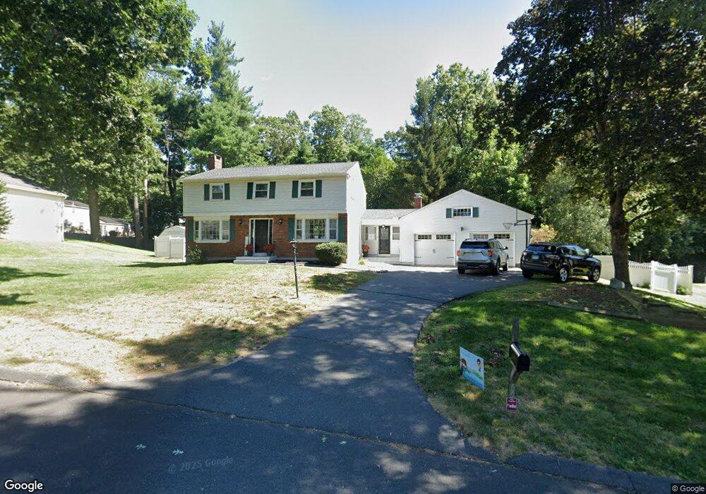 3 Hoover Ln, Enfield, CT 06082 - photo 1