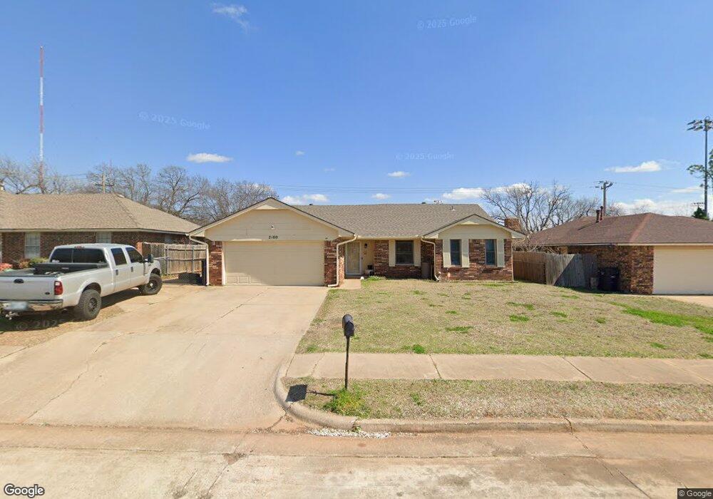 2100 E Hills Dr, Moore, OK 73160 - photo 1
