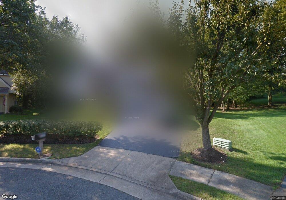 9113 Meadowcreek Ln, Lorton, VA 22079 - photo 1