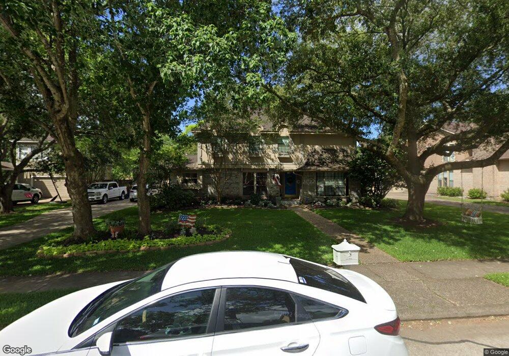 1904 Talon Dr, Friendswood, TX 77546 - photo 1