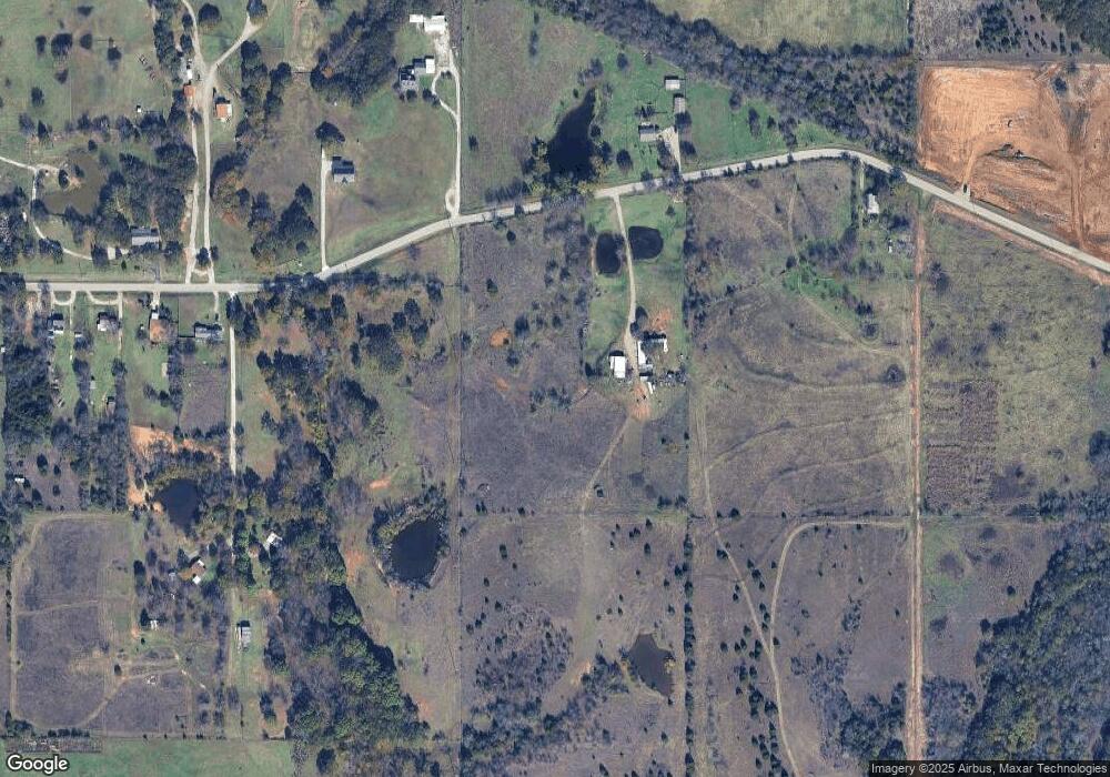 2612 3rd Ave NE, Ardmore, OK 73401 - photo 1