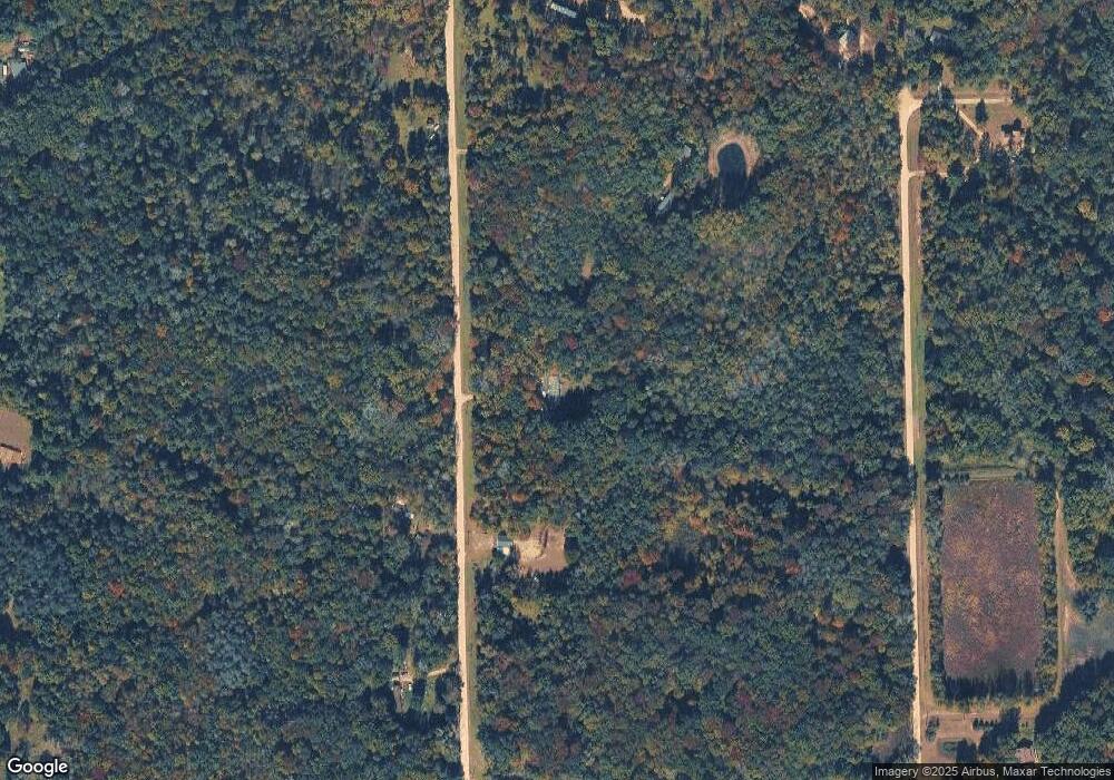 6841 Maplegrove Ln, Vassar, MI 48768 - photo 1