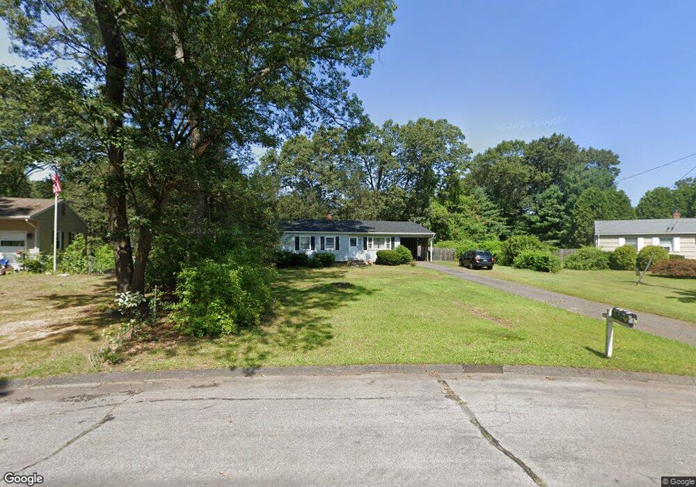 18 Robin Rd, Windsor Locks, CT 06096 - photo 1