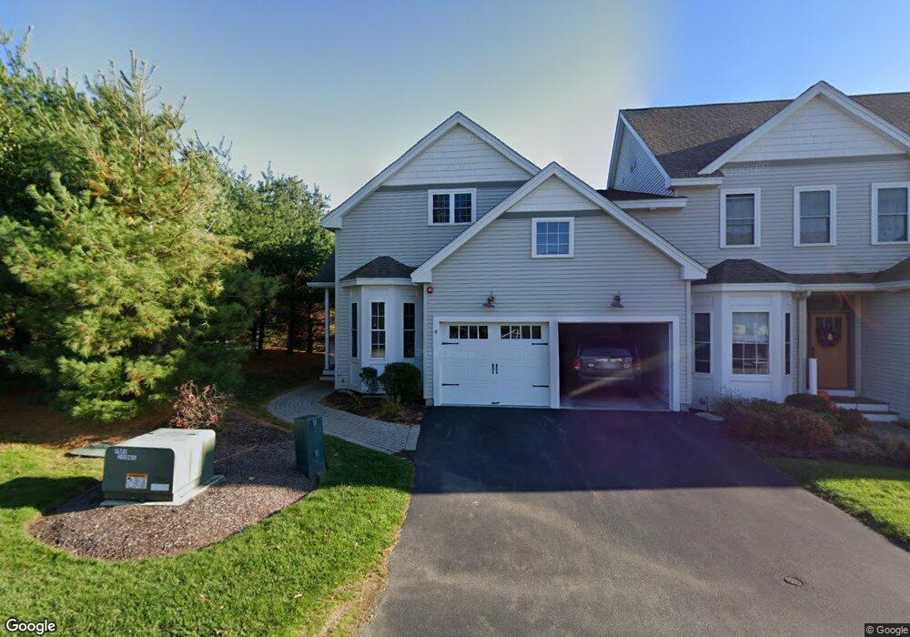 4 Garett Way unit 4, Holliston, MA 01746 - photo 1