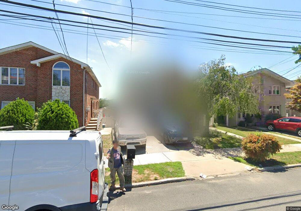 931 Bard Ave, Staten Island, NY 10301 - photo 1