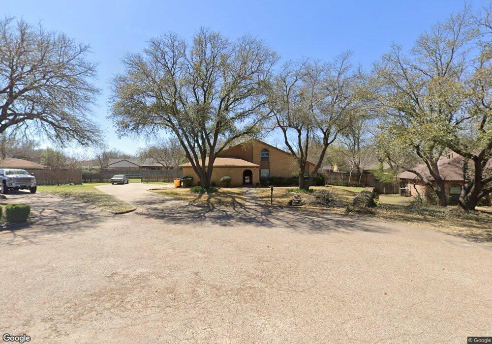 904 Willowcreek Ct, Cleburne, TX 76033 - photo 1