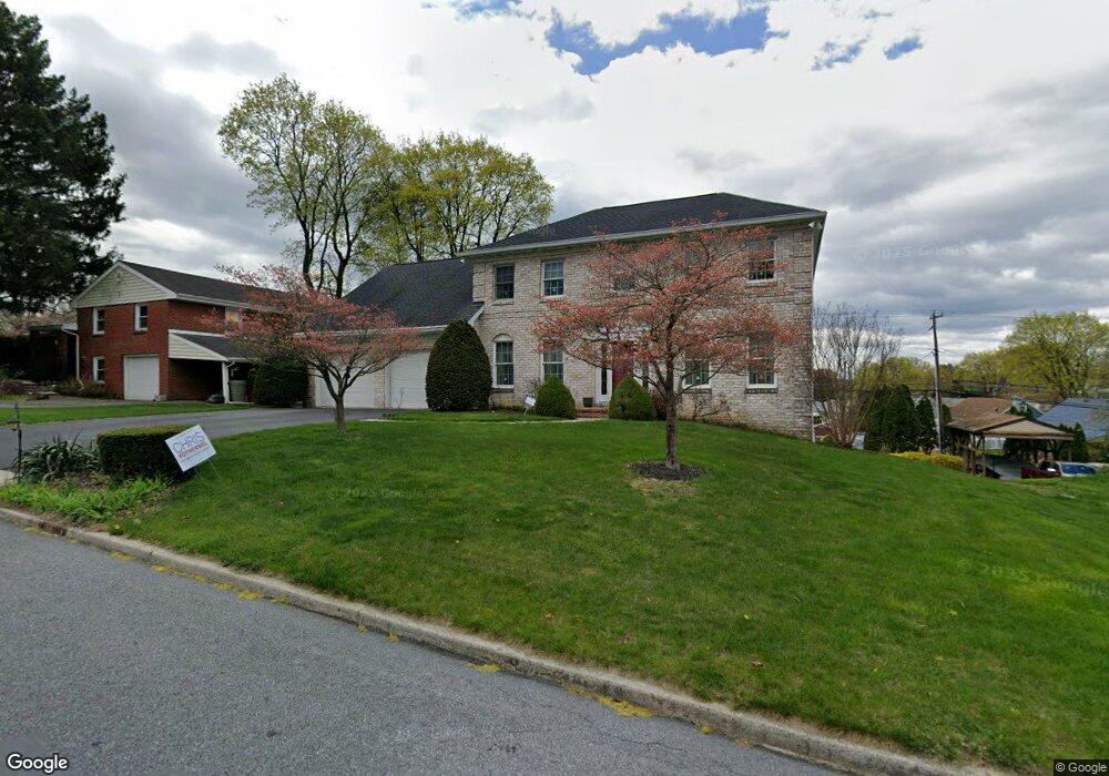 3906 Stoudts Ferry Bridge Rd, Reading, PA 19605 - photo 1