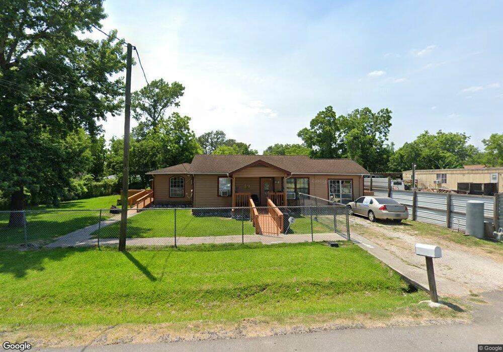 10913 Peach St, Houston, TX 77093 - photo 1