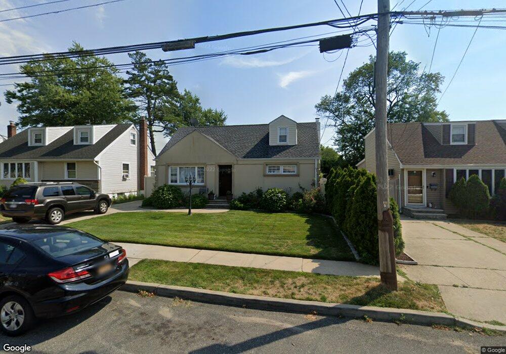 1043 Third Ave, Franklin Square, NY 11010 - photo 1