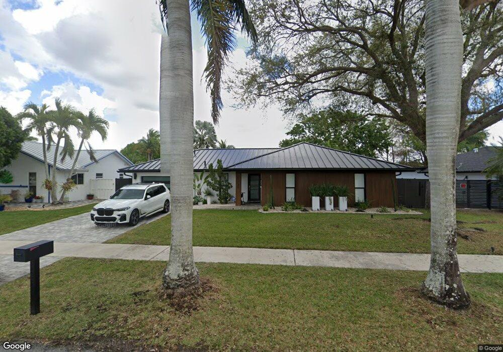 1120 SW 129th Way, Davie, FL 33325 - photo 1