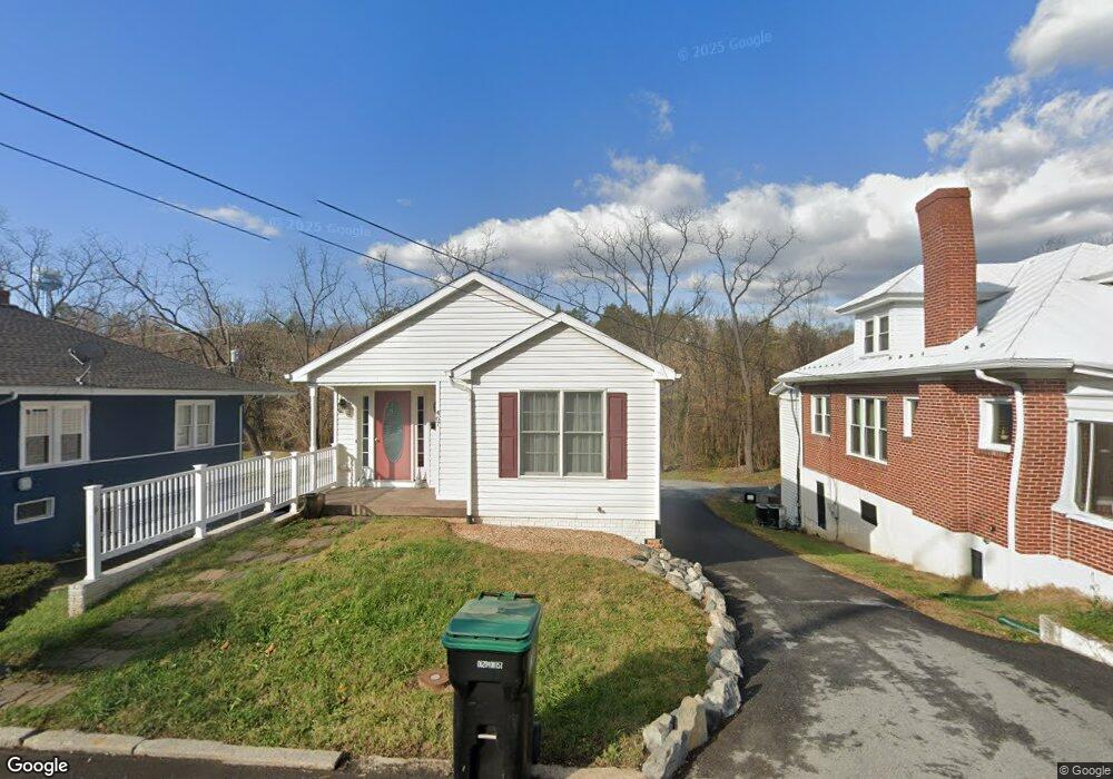 467 N Massanutten St, Strasburg, VA 22657 - photo 1