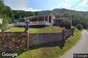 18 Robinette Hill Church Rd, Amherstdale, WV 25607