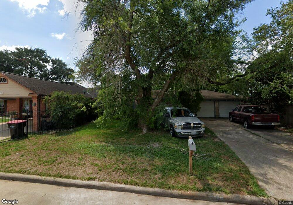 1007 Crestbrook Dr, Houston, TX 77038 - photo 1