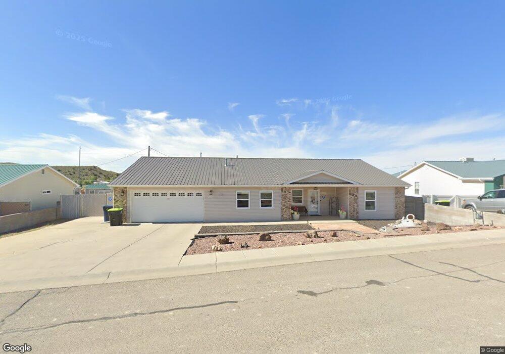 1316 Plumtree Cir, Bloomfield, NM 87413 - photo 1