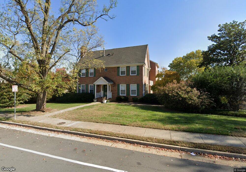 5938 Munson Ct, Falls Church, VA 22041 - photo 1