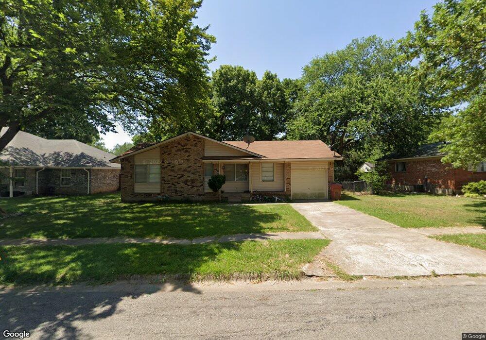 103 W Cunningham St, Bonham, TX 75418 - photo 1