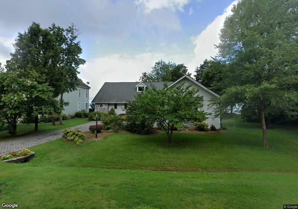 11420 Mohawk Ct, Swan Point, MD 20645 - photo 1