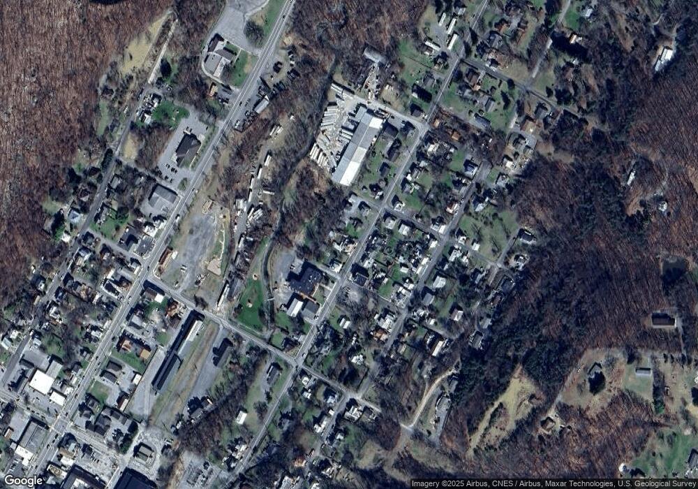 283 Harrison Ave, Berkeley Springs, WV 25411 - photo 1