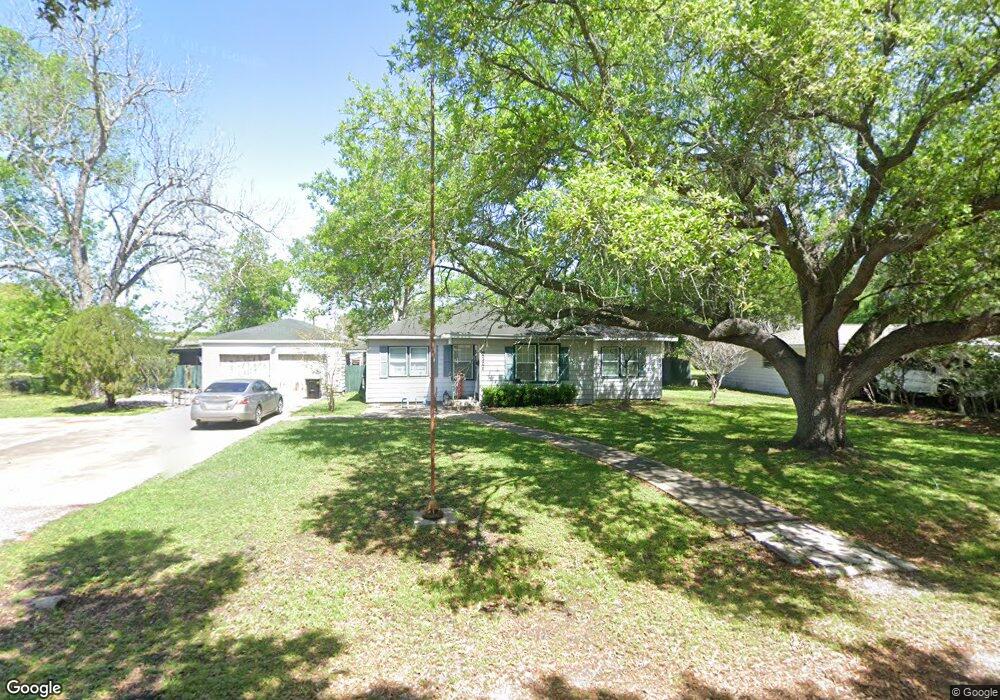 3109 15th St, Bay City, TX 77414 - photo 1