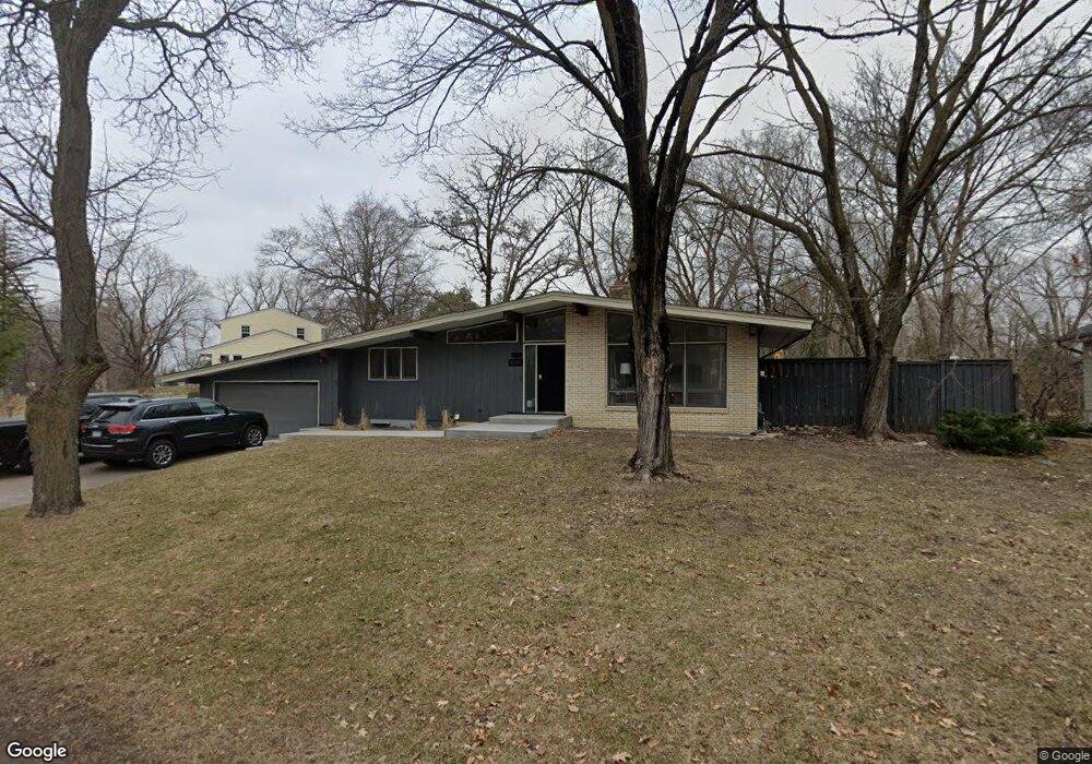 16694 Meadowbrook Ln, Wayzata, MN 55391 - photo 1