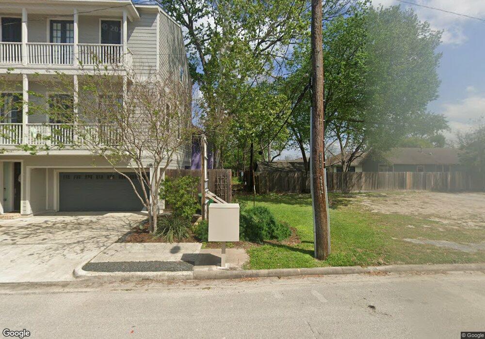 2502 Gostic St, Houston, TX 77008 - photo 1
