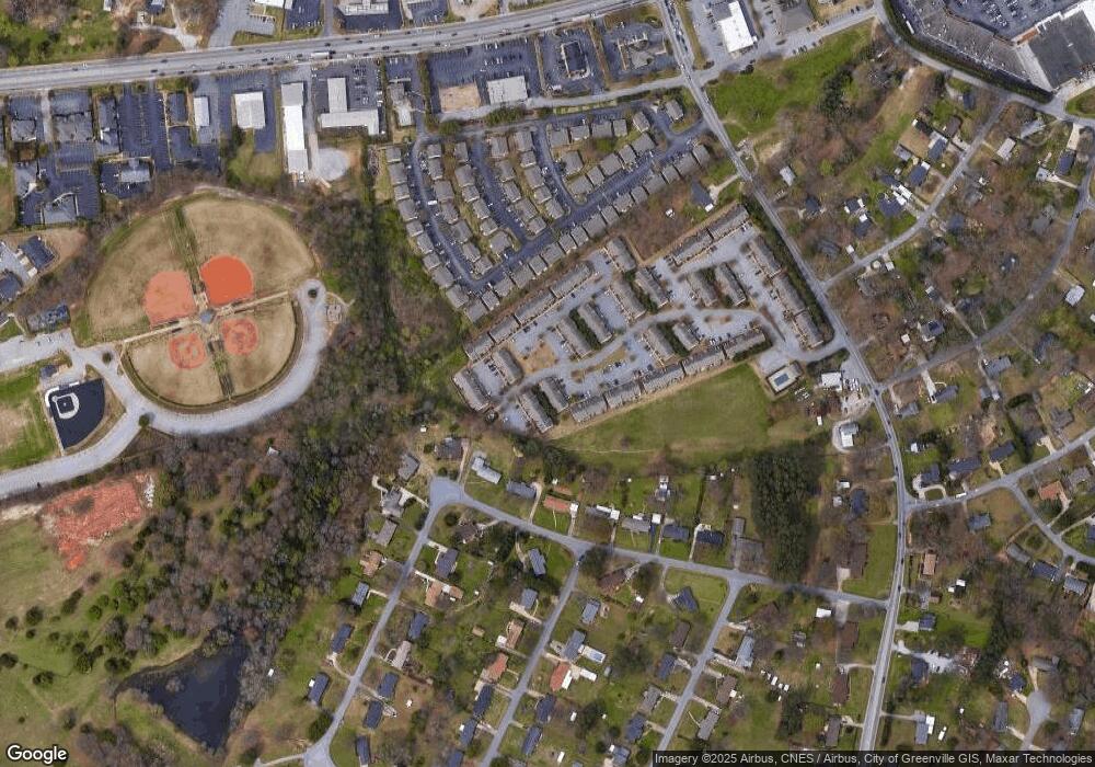 451 Twist Cir, Mauldin, SC 29662 - photo 1