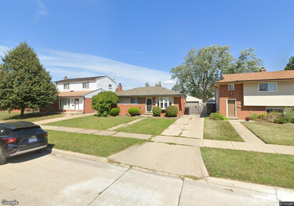 15699 Dugan St, Roseville, MI 48066 - photo 1